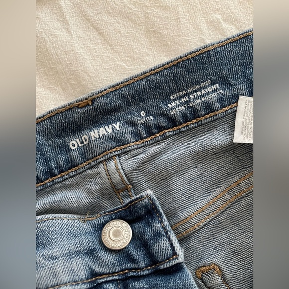 Old Navy extra high-rise jeans - Picture 6 of 6